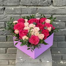 Цветочная композиция из Розы в коробке в Фокино Брянской области