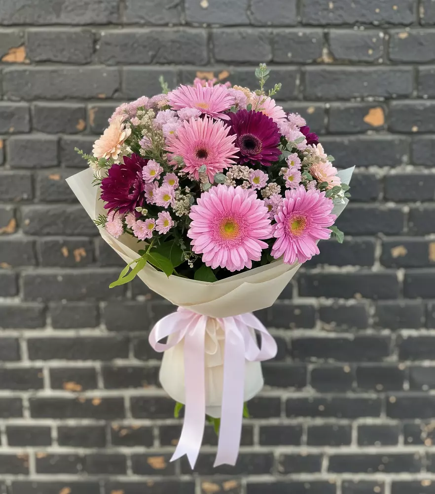 Букет цветов из: Герберы и Хризантемы в Фокино Брянской области