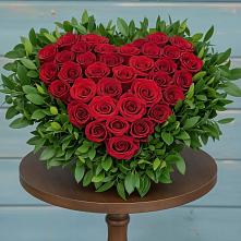 Цветочная композиция из Розы в виде сердца в Фокино Брянской области