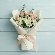 Букет цветов из:  Альстромерии в Фокино Брянской области