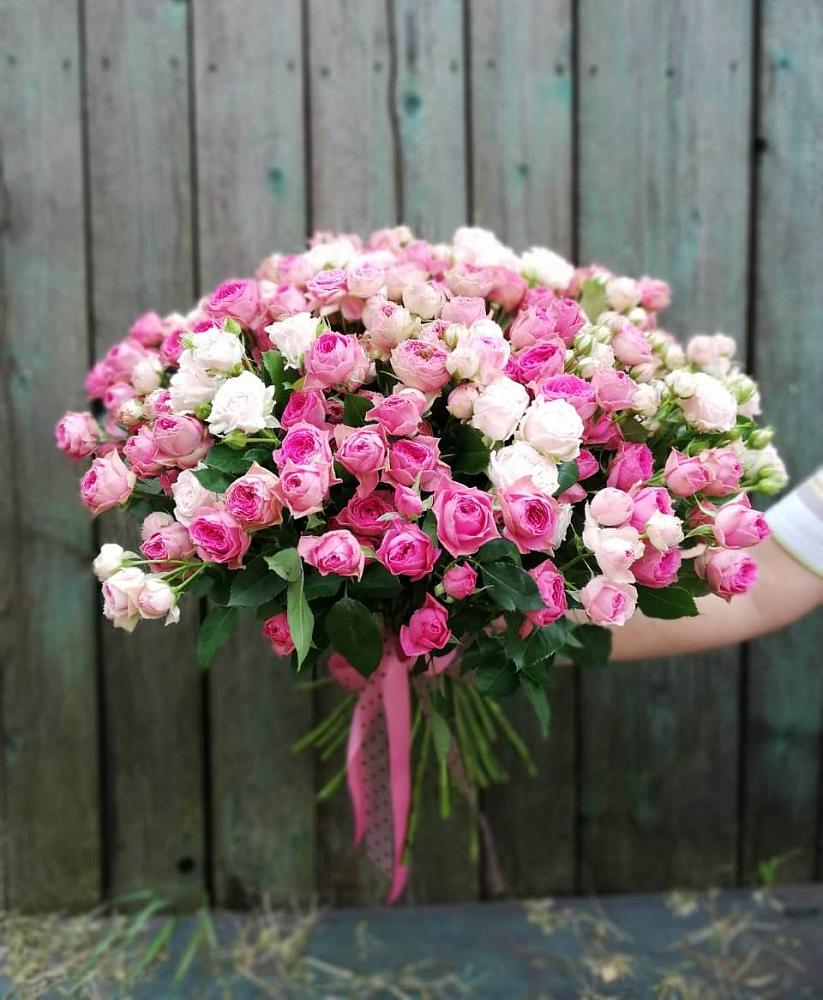 Букет Розовые кустовые розы Натали и Лав Лидия в Фокино Брянской области