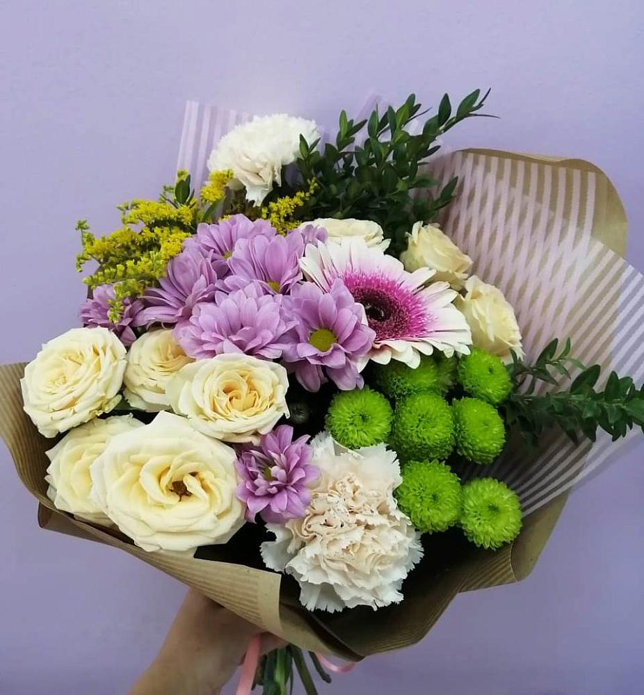 Букет цветов из: Хризантемы, Розы, Гвоздики и Герберы в Фокино Брянской области