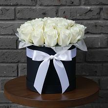 Цветочная композиция из Розы в шляпной коробке #REPLACE_PRED# Фокино Брянской области